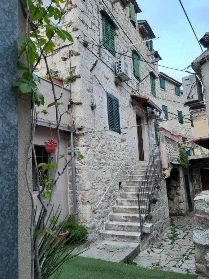 Rooms & Apartment Lasta Split Exterior foto